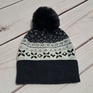 Nine West Patterned Knit Hat Pom